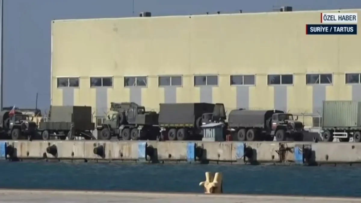Rusya Suriye’den çekiliyor mu? Tartus Limanı’nda hareketlilik artıyor