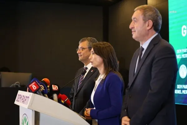 1709402851087.jpg CHP ile DEM ittifakı derinleşiyor! Ekrem İmamoğlu'ndan DEM'li seçmene: Size layık olmaya çalışıyorum - 4