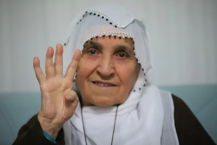 Başkan Erdoğan’a sevgisiyle dikkat çeken Rabia Nine o anları anlattı: Görünce yüreğim fenalaştı