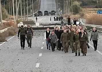 Türkiye'nin başardığı Rusya-Ukrayna esir takasında yeni gelişme! Ukraynalı kadınlar ülkelerine döndü