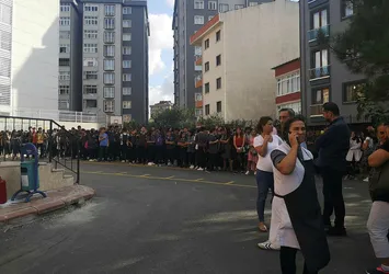 İstanbul Sancaktepe'de okulda yangın!