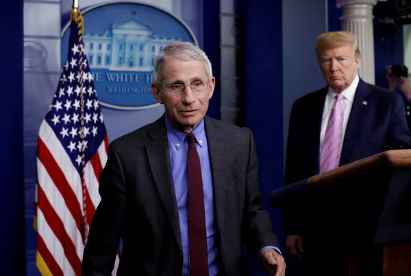ABD'de Bulaşıcı Hastalıklar Uzmanı Anthony Fauci: Trump ve Biden derhal aşı yaptırmalı - 3