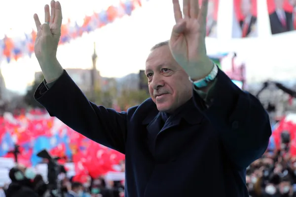 son-dakika-baskan-erdogandan-giresun-genisletilmis-il-danisma-meclisi-toplantisinda-onemli-aciklamalar-1643464205329.jpg Başkan Erdoğan'dan Millet İttifakı'na oturma düzeni göndermesi: Boy sırasına göre mi oturacaklar? - 3