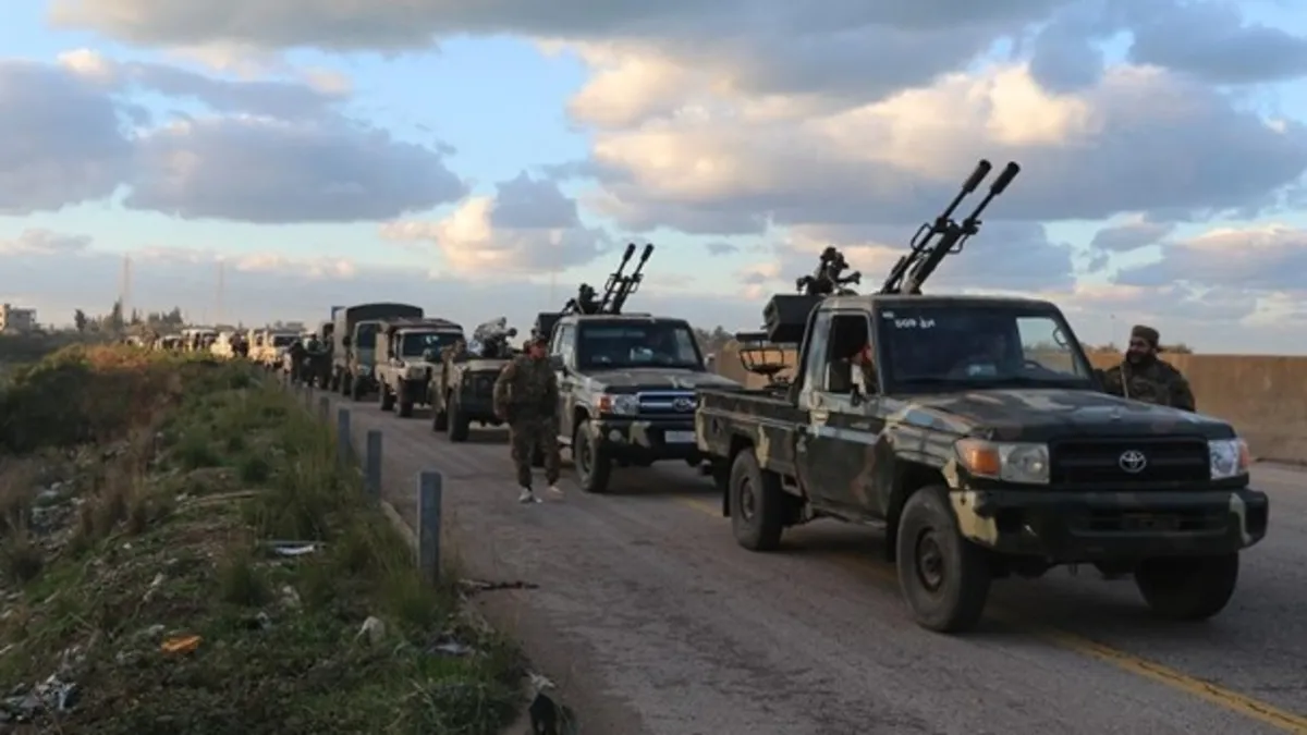 Suriye'de SDG'li teröristler Deyr Hafir'den çıkmak isteyenlere ateş açıyor!