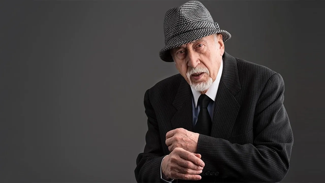 Ödüllü yönetmen Yılmaz Atadeniz hayatını kaybetti