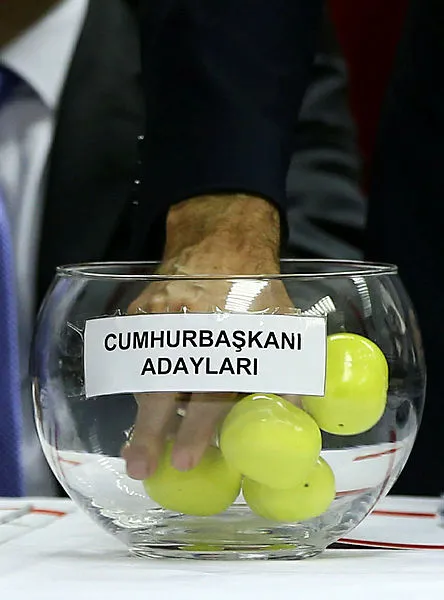 24 Haziran seçimleri için cumhurbaşkanlığı oy pusulasındaki yerler belli oldu