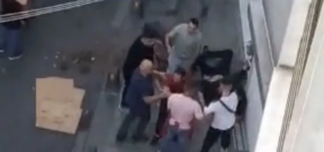 İstanbul’da yaşlı adamı döven şahsa meydan dayağı!