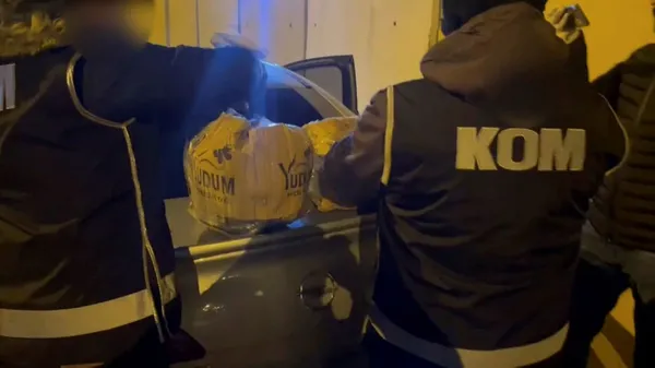 Diyarbakır'da kaçakçılık operasyonu! Onlarca tabanca ele geçirildi - 3