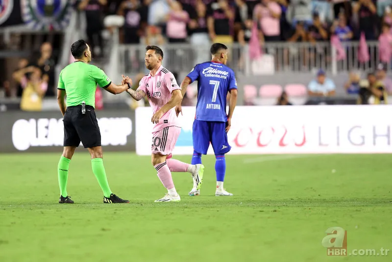 Lionel Messi'den inanılmaz başlangıç! Inter Miami ile ilk maçında son dakikada frikik golü 10