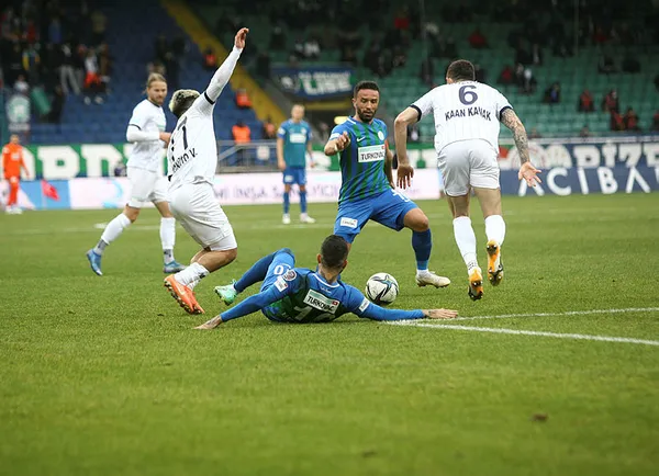 Son dakika: Karadeniz’de Adana Demirspor zaferi! Maç Sonucu: Çaykur Rizespor 1-3 Adana Demirspor