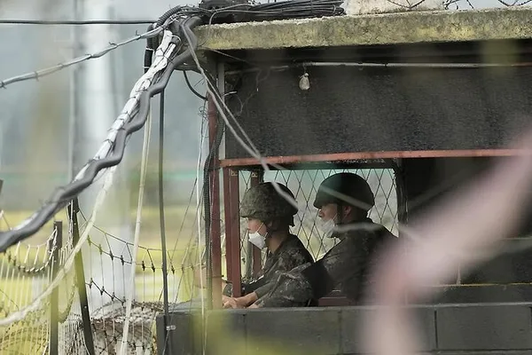 Dünya basını korkuyla Kuzey Kore’yi izliyor! Japonya sınırında füze denemesi