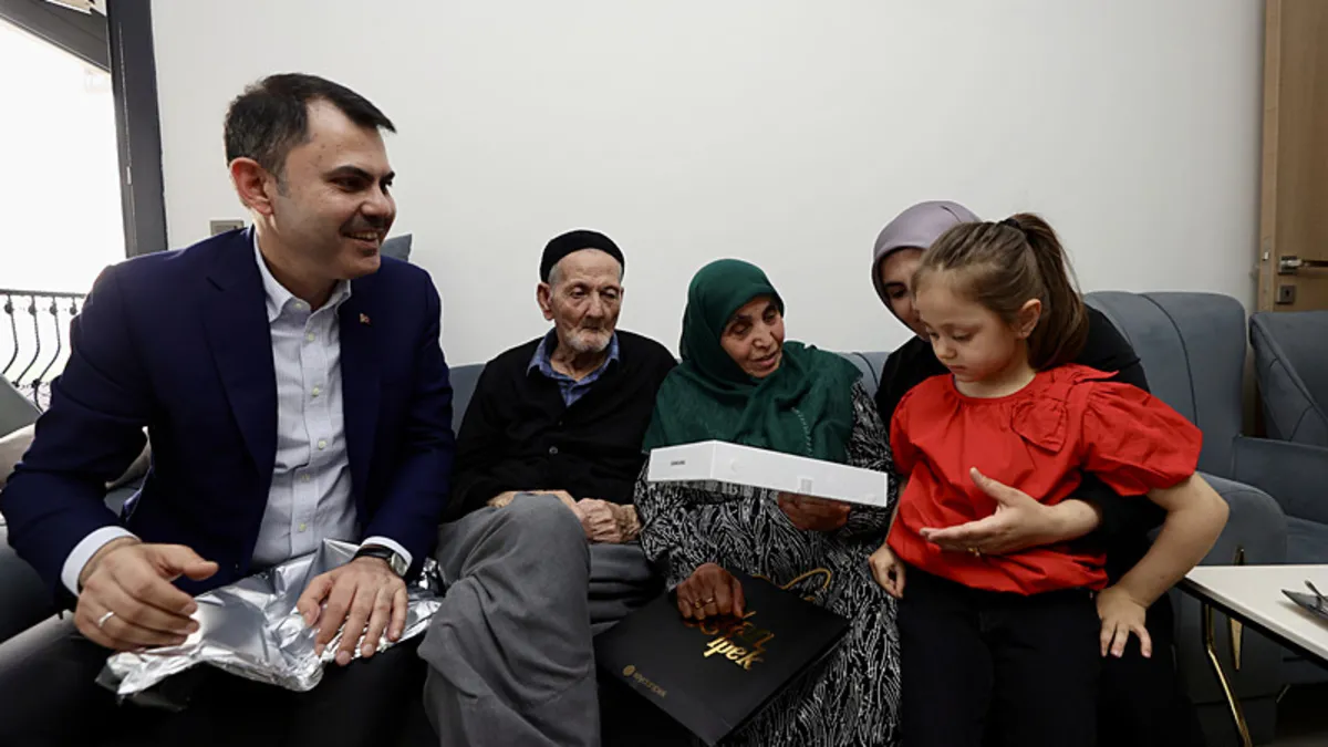 Bakan Murat Kurum: Her ev huzura kavuşana kadar sözümüzü tutacağız