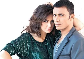 Mustafa Sandal'dan Emina'ya sürpriz mesaj!