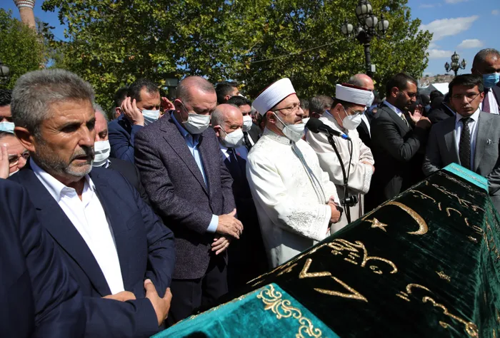 ‘Milli Görüş’ün ağabeyi’ Oğuzhan Asiltürk’e veda! Cenaze namazına Başkan Erdoğan da katıldı