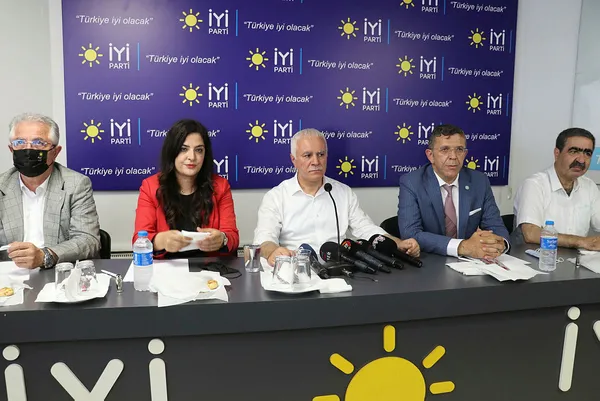 1625848737011.jpg İYİ Parti ile CHP arasında 2023 adayı krizi büyüyor! "Bizim de gönlümüzden Meral Akşener geçiyor" Millet İttifakı'nın 2023 adayı kim olacak? - 3