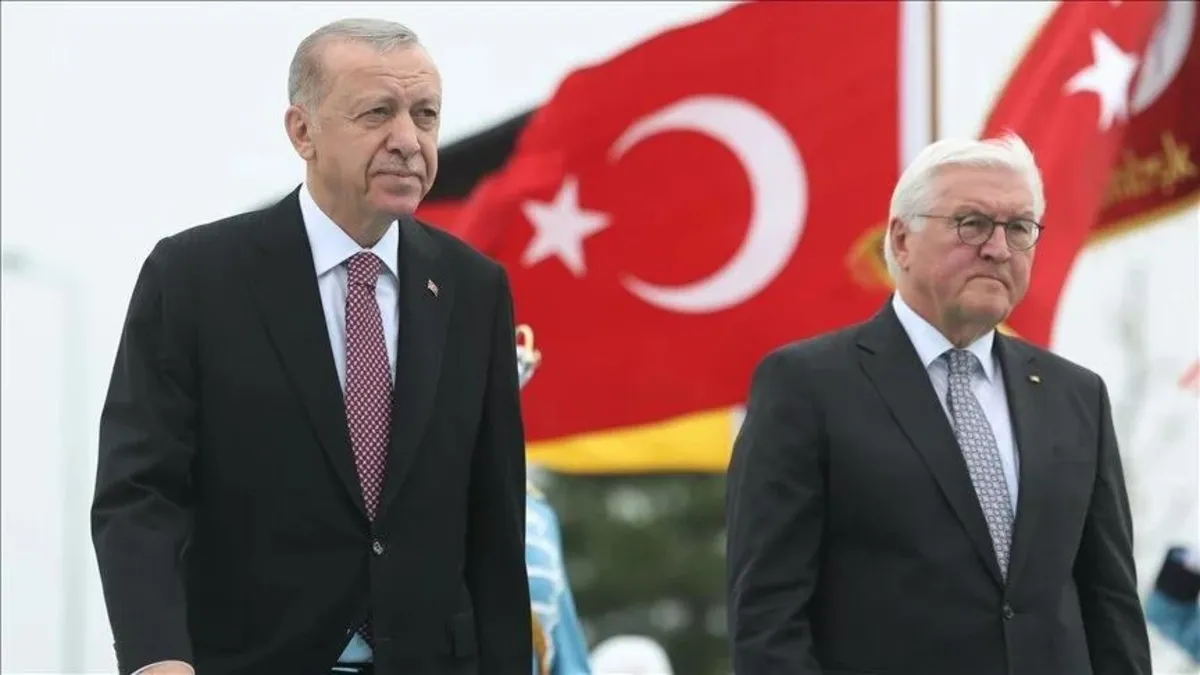 Başkan Erdoğan'dan Almanya Cumhurbaşkanı Steinmeier'e tarihi hediye! Sultan 2. Abdülhamid'e gönderilen mektubun birebir basımı...