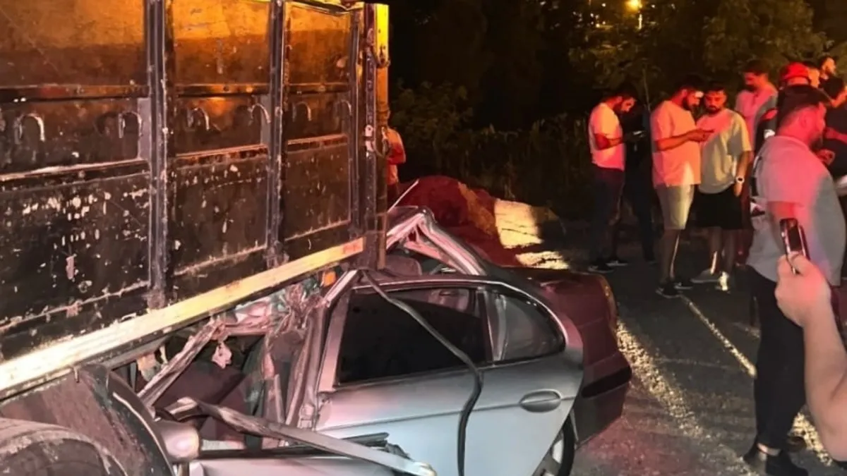 Ordu'da otomobil tırın altına girdi: 1 ölü