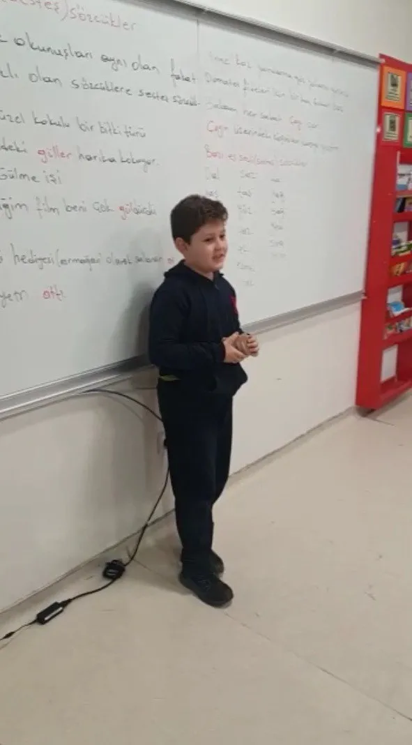 Sıfır Atık Projesi’ni izledi dondurma çubuklarıyla çerçeve yaptı! Emine Erdoğan’ın tebrik ettiği aile konuştu: Bir ay geçmeden telefonumuz çaldı