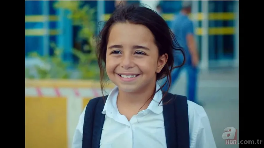 Beren Gökyıldız yaşıyla herkesi şaşırttı! Beren Gökyıldız kaç yaşında? 3