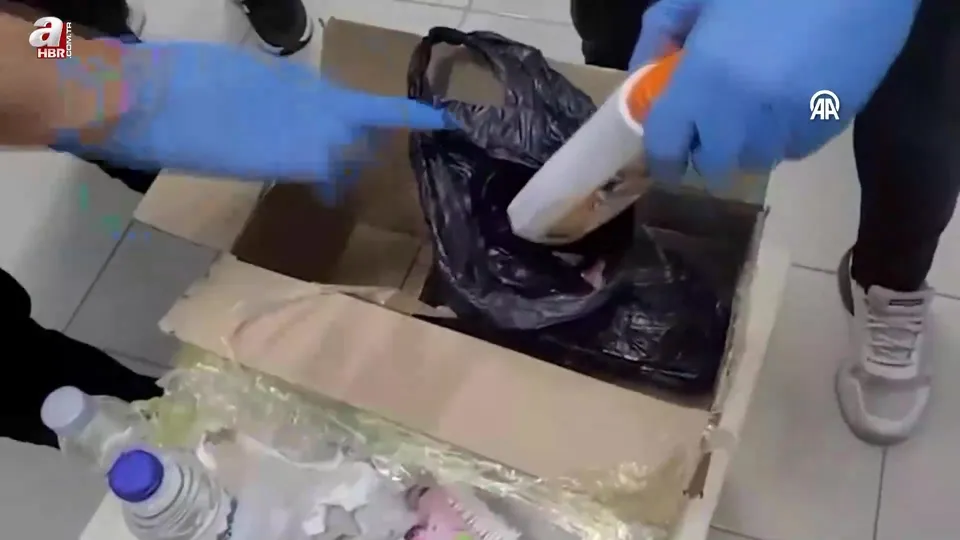 Şampuan kutusundan uyuşturucu çıktı