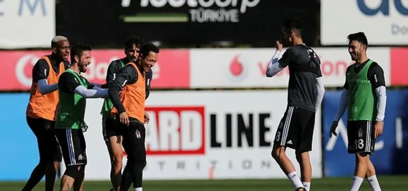 Beşiktaş 4 isimle yollarını ayırıyor