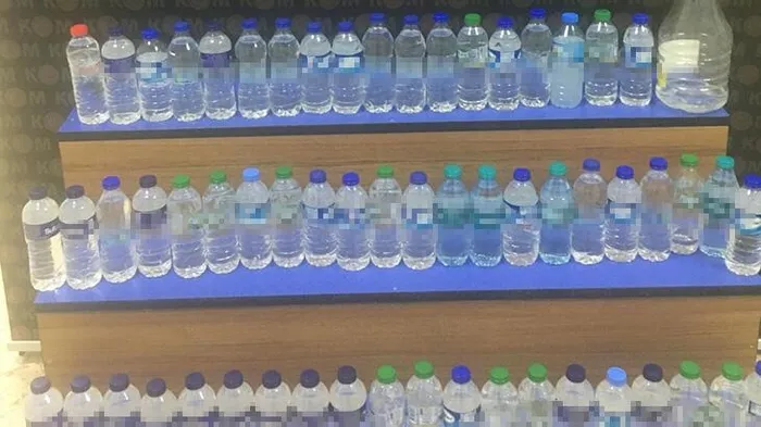 Son dakika: Çanakkale ve Edirne'de sahte içki operasyonu! Onlarca litre ele geçirildi - 1