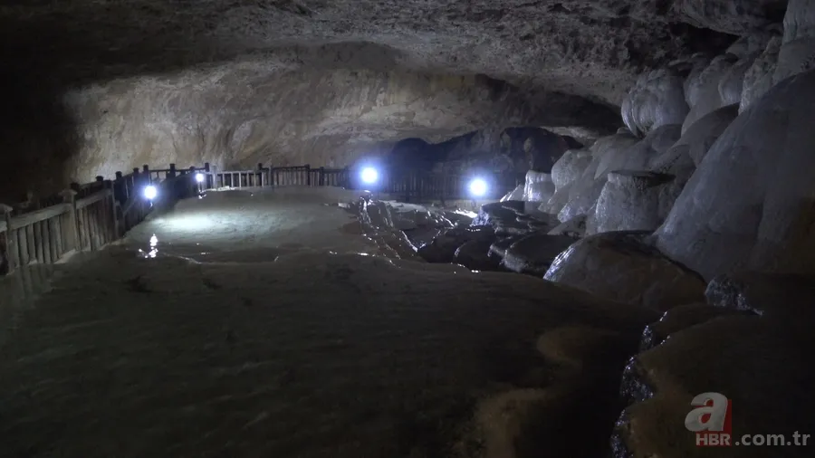 Denizli’de yer altında saklı şifalı cenneti! Turistler hayran kaldı 12