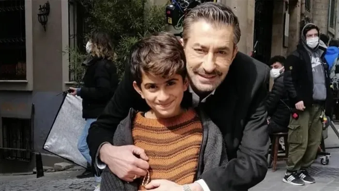 Ünlü oyuncu kötü haber: Hastaneye kaldırıldı | Erkan Petekkaya kimdir? Sağlık durumu nasıl?