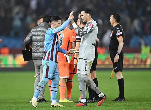 kupada-trabzonspor-firtinasi-visca-atti-tur-geldi-trabzonspor-1-0-basaksehir-mac-sonucu-1709138802210.jpg Kupada Trabzonspor fırtınası! Visca attı tur geldi! Trabzonspor 1-0 Başakşehir (MAÇ SONUCU) - 4