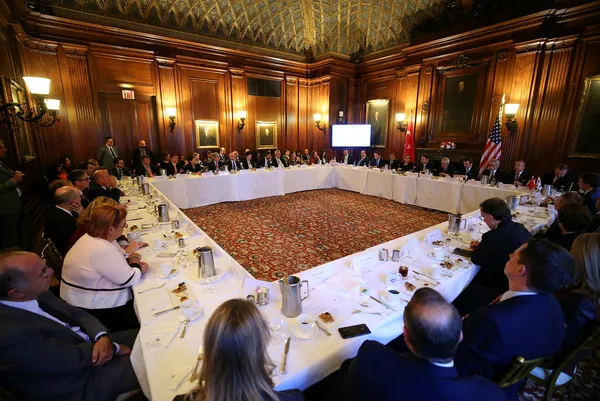 Hazine ve Maliye Bakanı Berat Albayrak’tan Amerikalı iş adamlarıyla buluşmasında flaş açıklamalar