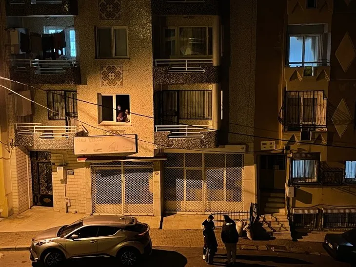 İzmir’in Buca ilçesinde 4,9 büyüklüğünde deprem meydana geldi! Deprem anı kamerada | Depremden ilk görüntüler