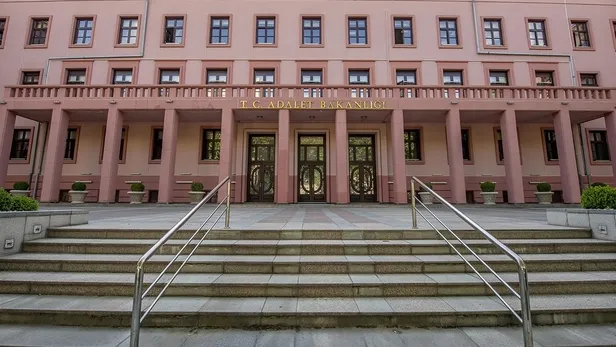 Genel Af çıkacak mı, yargı paketinde var mı? Bakan Tunç açıkladı! 8. Yargı Paketi maddeleri neler? Mahkumlara af, denetimli serbestlik...