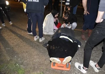 Kontrolden çıkan araçlar yayaların arasına daldı: 11 yaralı