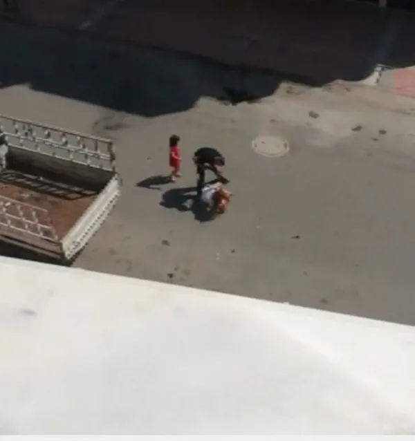 7 yaşındaki kızının yanında boşandığı eşine etmediğini bırakmadı: Çıkınca rahat bıkacağım - 2