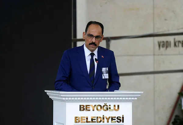 Usta sanatçı Ara Güler son yolculuğuna uğurlandı - 3