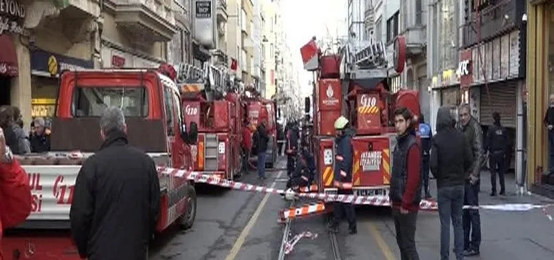 İSTİKLAL CADDESİ'NDE PANİK
