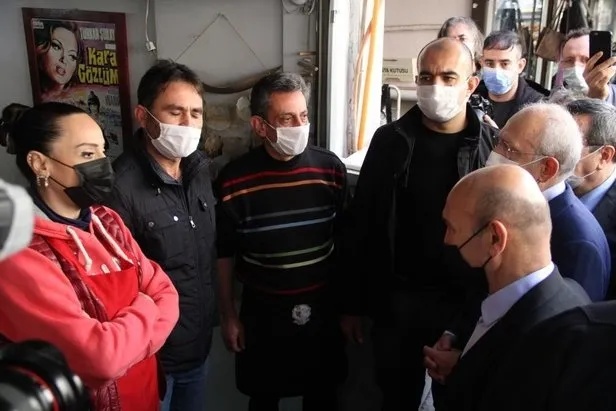 İzmir'i ziyaret eden Kılıçdaroğlu ve Tunç Soyer'e esnaf tepkisi: 35 yıldır bu şehri yönetiyorsunuz altyapı yok - 6