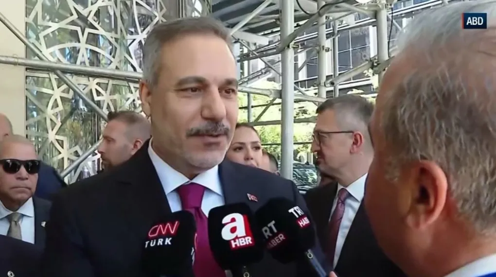 Bakan Fidan, Türkevi'nde A Haber'in sorusunu yanıtladı: "Çok yoğun bir hafta bizi bekliyor!"
