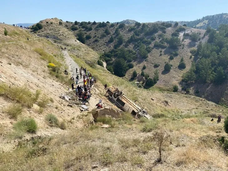 Kars'ta korkunç kaza! Yolcu otobüsü Karakurt Viyadüğü'nden aşağı uçtu! Ölü ve yaralılar var