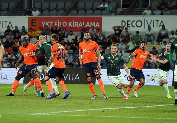Medipol Başakşehir, Breidablik’i yenerek turladı! 3-0 MAÇ SONUCU ÖZET