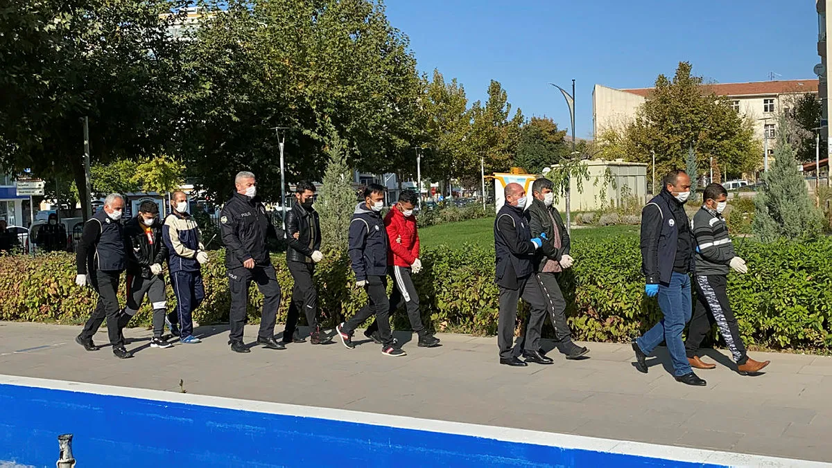 Kırşehir’de DEAŞ operasyonu! Çok sayıda gözaltı var