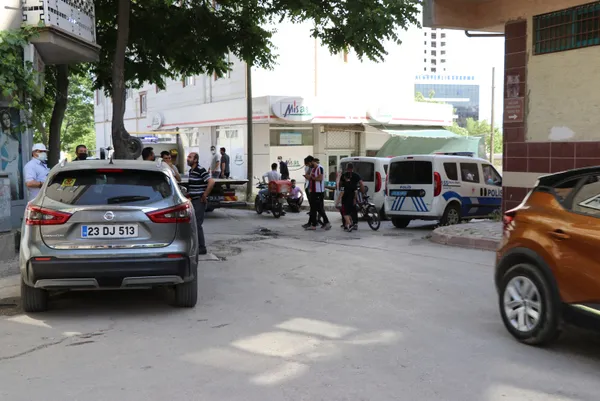 Karakol bahçesinde ateş açan kişi gözaltına alındı - 1