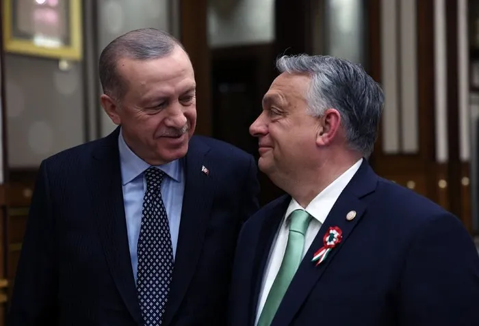 macaristan-basbakani-viktor-orbandan-baskan-erdogana-ovguler-tek-basarili-devlet-adami-1720652931347.jpeg Macaristan Başbakanı Viktor Orban'dan Başkan Erdoğan'a övgüler! "Anlaşma yapabilen tek başarılı devlet adamı" - 4