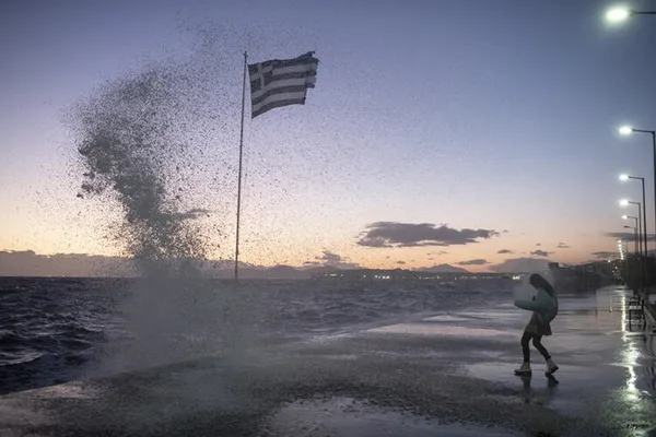 Yunanistan Türk düşmanlarıyla yeni plan içinde! Fransa ve 4 Arap ülkesi Atina'da masaya oturacak - 12