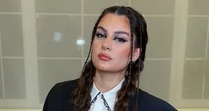 Büyük kızı 6 yaşında! Beğeni yağdı...