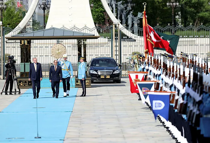 son-dakika-baskan-erdogan-ile-pakistan-basbakani-seriften-flas-aciklamalar-1654099666666.jpg SON DAKİKA: Başkan Erdoğan ile Pakistan Başbakanı Şerif’ten flaş açıklamalar! 7 anlaşma imzalandı - 7