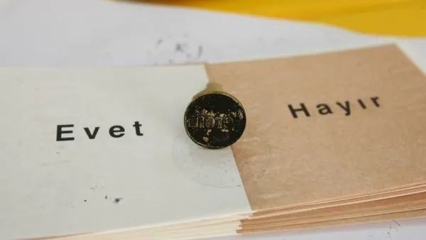 chpli-engin-altayin-referandum-celiskisi-once-soz-halkin-dedi-sonra-turkiyedeki-secim-sonuclarina-itiraz-etti-1665351751518.jpg CHP'li Engin Altay'ın referandum çelişkisi! Önce 'Söz halkın' dedi sonra Türkiye'deki seçim sonuçlarına itiraz etti! Skandal 'Donbas' benzetmesi - 6