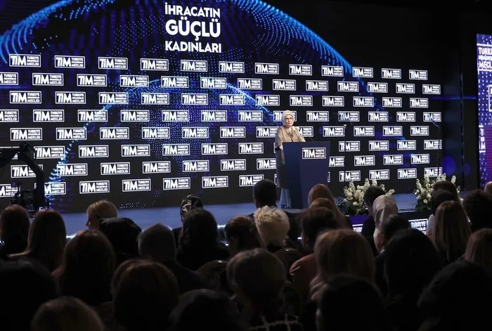Emine Erdoğan'dan başarılı kadın ihracatçılara tebrik - 1