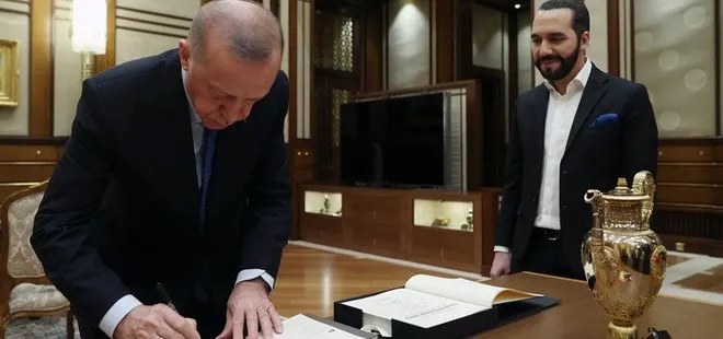 Başkan Erdoğan’dan El Salvador Cumhurbaşkanı’na kitap hediyesi
