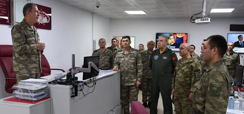 ORGENERAL AKAR SINIR BİRLİKLERİNİ DENETLEDİ